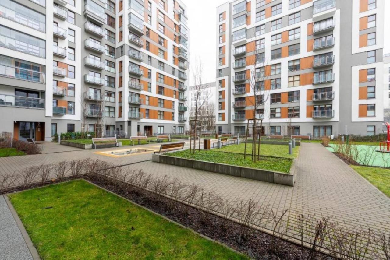 Woronicza 33B Prywatne Mieszkanie Z Oddzielna Sypialnia I Balkonem Bezplatne Miejsce Parkingowe Samodzielne Zameldowanie! Warsaw Exterior photo